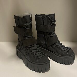 Club Exx LOW TRAITOR BOOTS - GRAY
